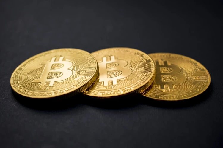 The Midas Touch Director Sets a Bitcoin Target of $100,000 or Higher