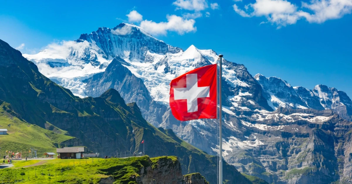 Swiss Market Watchdog Approves First Regulated Crypto Fund for Investors