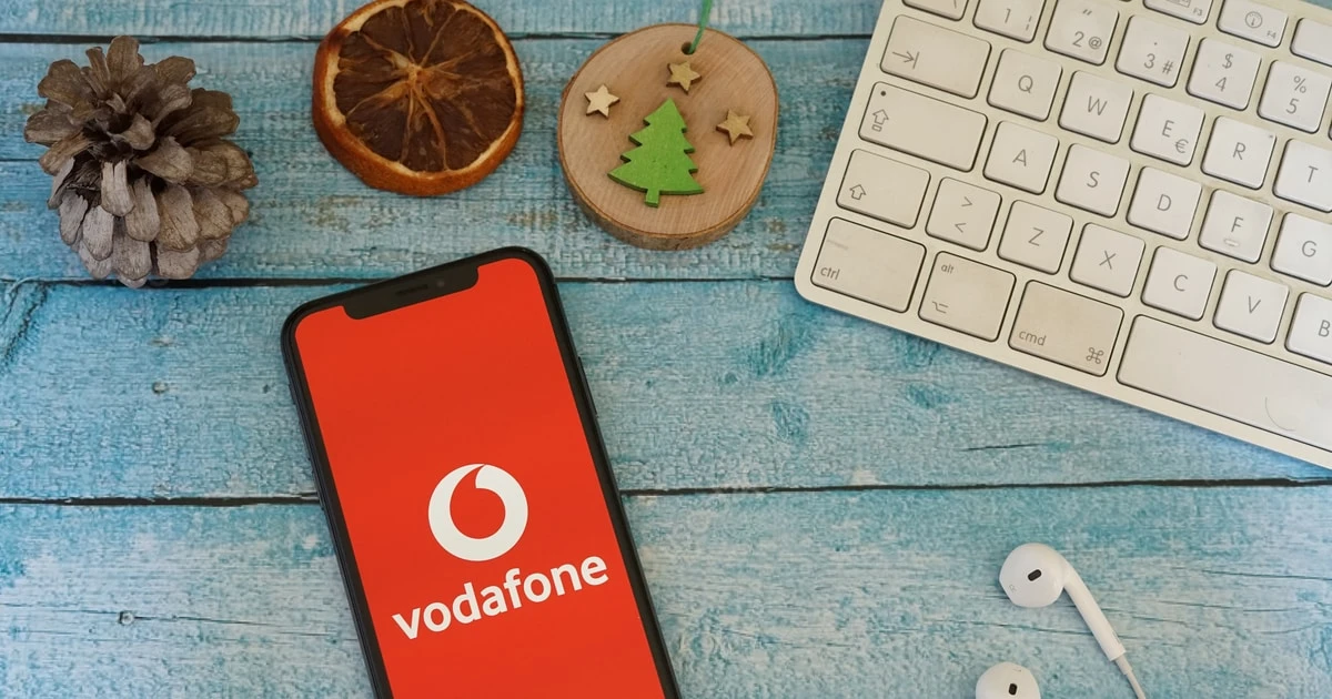 Vodafone to Auction the World's First "Merry Christmas" SMS Message as NFT