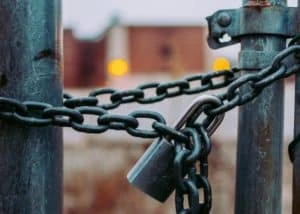 Uniswap Founder’s Bank Account gets Shut Down by JPMorgan