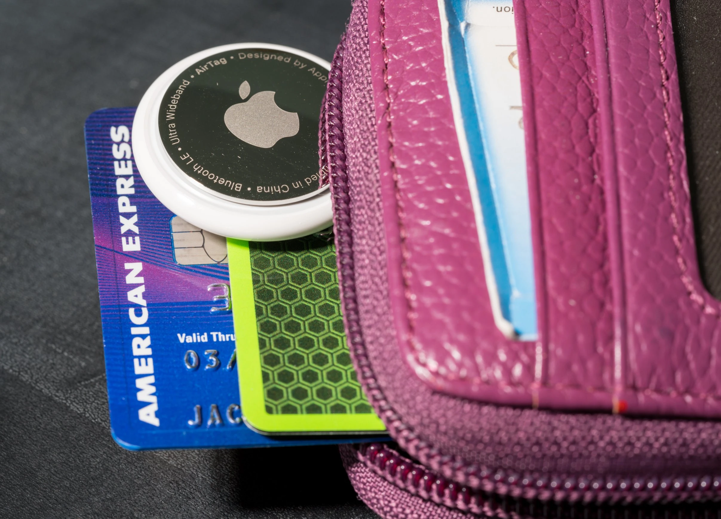 OneOf closes $8M strategic round,launches NFT for American Express event