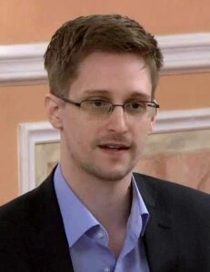 Edward Snowden Admires Fast Bitcoin Transactions On Lightning And Satoshi Sustained Anonymity