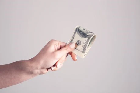 Curve Finance Exploiter Returns 61,000 ETH After Protocol’s Stern Warning