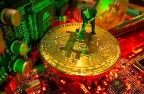 Bitcoin Hashrate Nears Record Levels Amidst Price Decline  Details