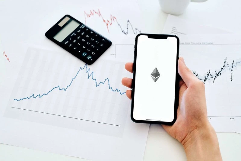 Ethereums Layer-1 Revenue Crashes 99% Amid Soaring Layer-2 Growth