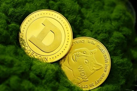 Dogecoins Bullish Push Gains Steam, A Retest To $0.4 Ahead
