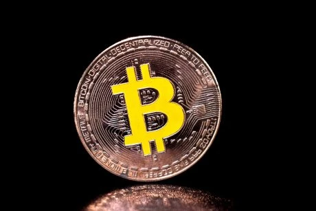 Crypto Pundit Dumps Bitcoin Holdings Sub-$100,000, Lists Reasons Why Its Time To Short