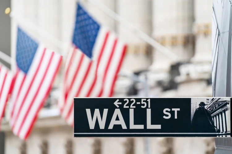Solana Futures ETFs Hit Wall Street  Will SOL Soar Or Crash?