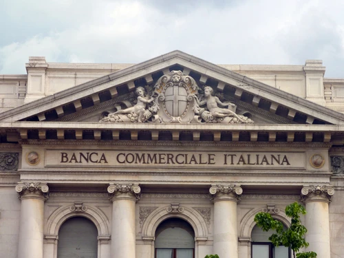 US stablecoins pose bigger risk than Trump tariffs, says Italys finance minister
