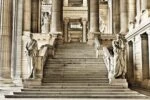 Bitcoin Bulls Face $120M Challenge in Extending Stair-Step Uptrend