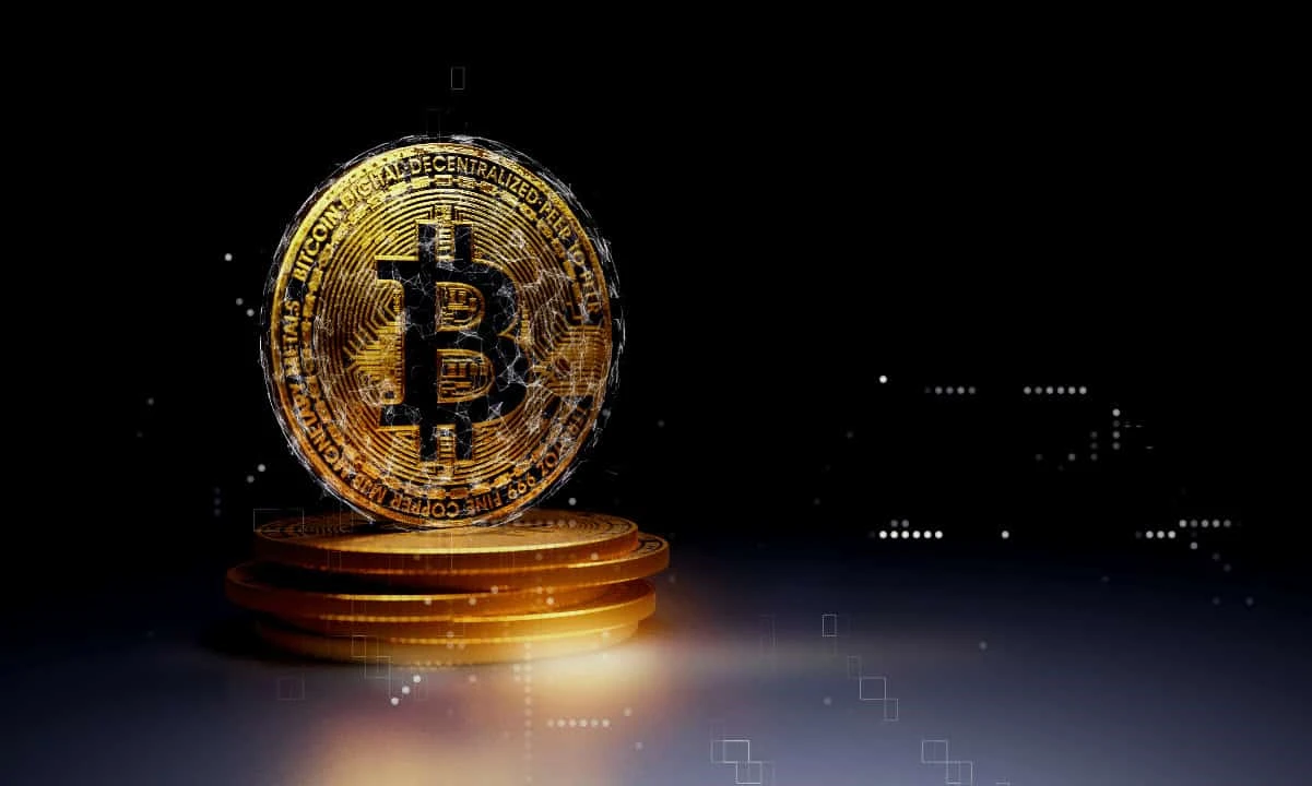 Bitcoin Dominance Dives in May as Altcoins Form Golden Cross
